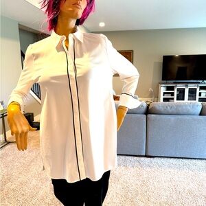 Chico size1 white blous  with black piping